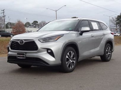 Used 2022 Toyota Highlander XLE