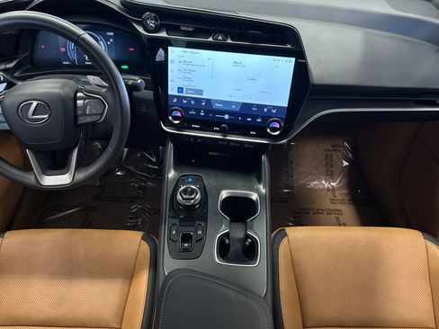 Used 2023 Lexus RZ 450e Premium w/ Technology Package AWD/4WD image 15
