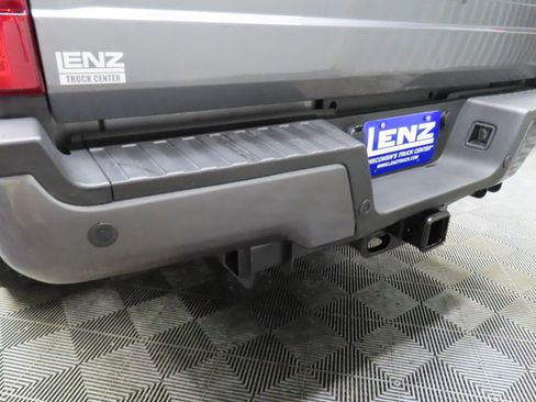 Used 2022 Ford F350 Lariat w/ Black Appearance Package AWD/4WD image 44