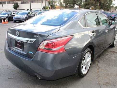 Used 2013 Nissan Altima 2.5 SV w/ 2.5SV Convenience Pkg image 38