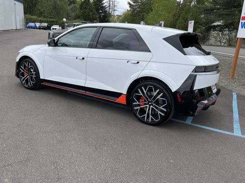 Used 2025 Hyundai Ioniq 5 N AWD/4WD image 3