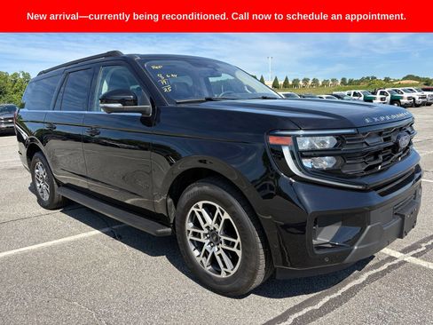Used 2025 Ford Expedition Max Active RWD image 1