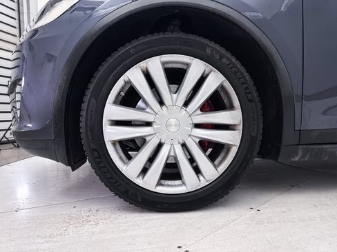 Used 2016 Tesla Model X Performance AWD/4WD image 17