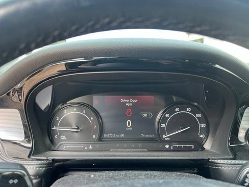 Used 2022 Lincoln Corsair AWD w/ Premium Package image 13