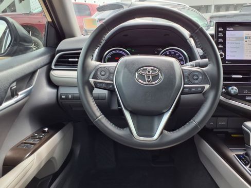 Used 2023 Toyota Camry XLE FWD image 15