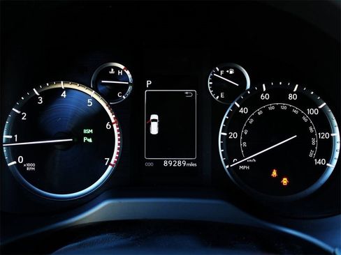 Used 2020 Lexus GX 460 Premium w/ Premium Package image 16