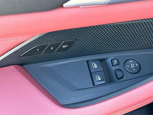 Used 2025 BMW 430i xDrive Coupe w/ Premium Package image 17