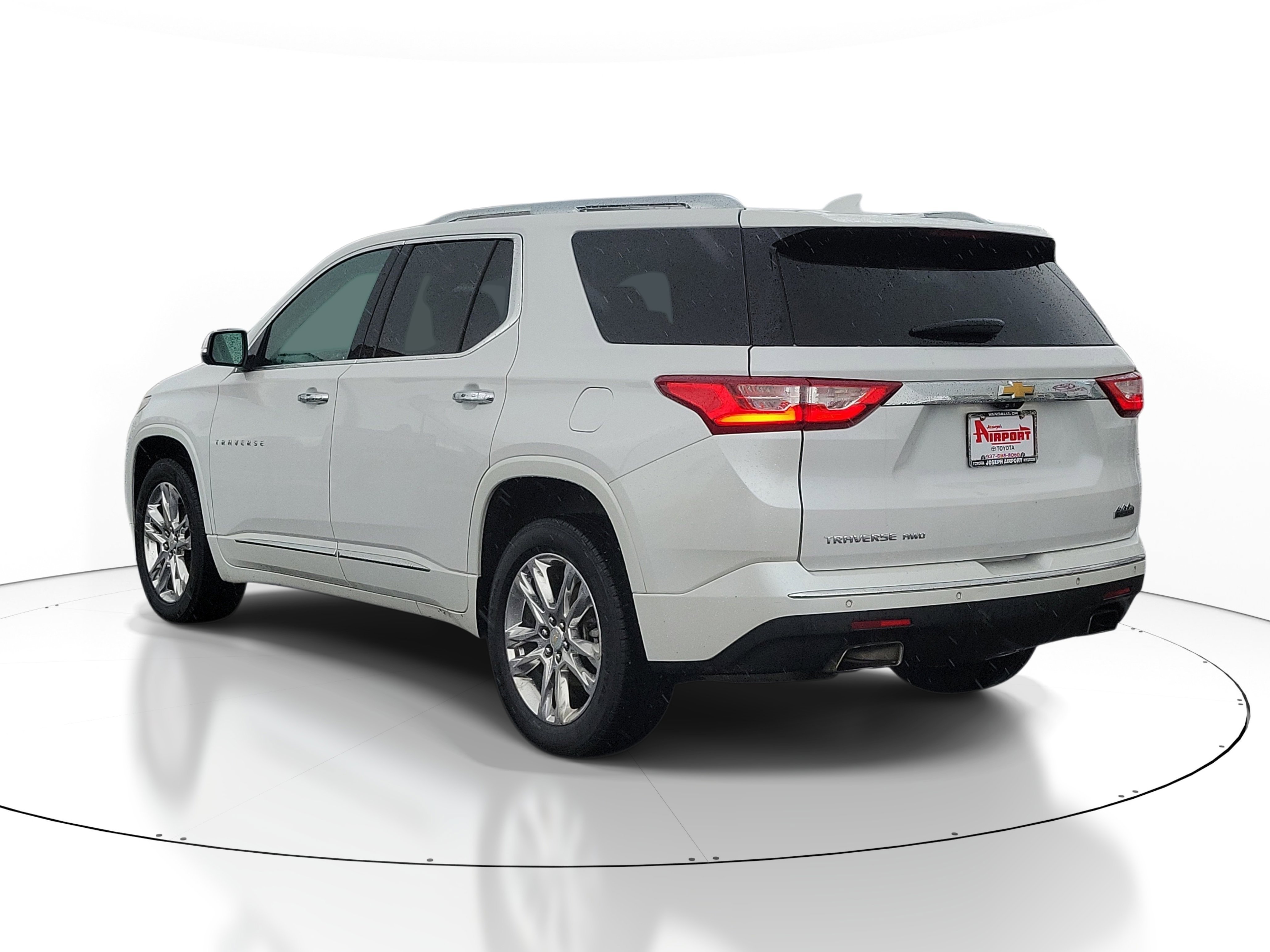 Used 2021 Chevrolet Traverse High Country AWD/4WD image 3