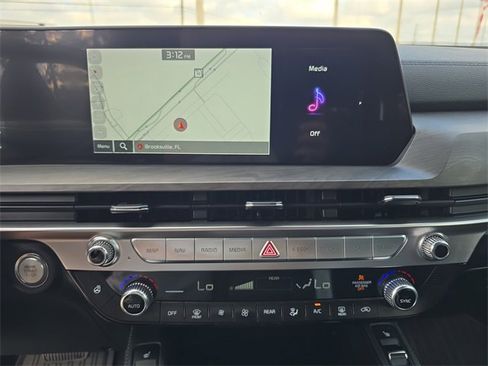 Used 2024 Kia Telluride EX X-Line image 19