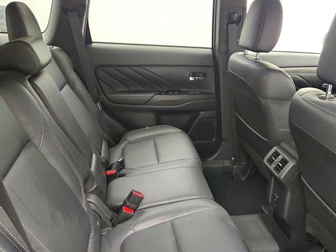 Used 2020 Mitsubishi Outlander SEL AWD/4WD image 18