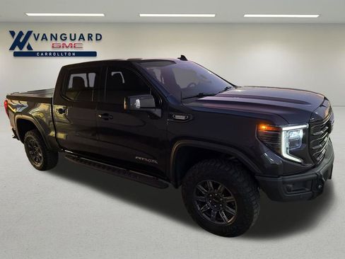Used 2024 GMC Sierra 1500 AT4X image 2