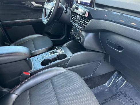 Used 2025 Ford Escape ST-Line FWD image 19