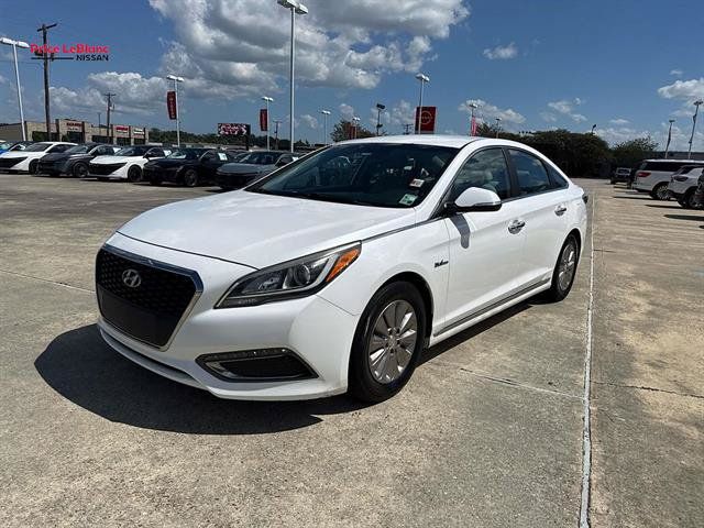 Used 2017 Hyundai Sonata SE FWD image 3