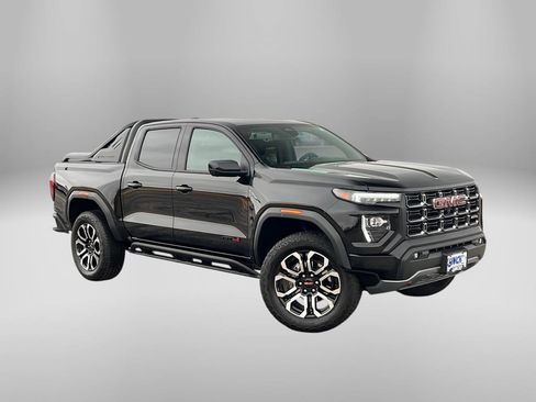 Used 2025 GMC Canyon AT4 w/ Nightfall Edition AWD/4WD image 44