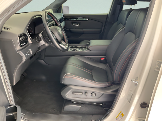 Certified 2025 Honda Pilot TrailSport image 8