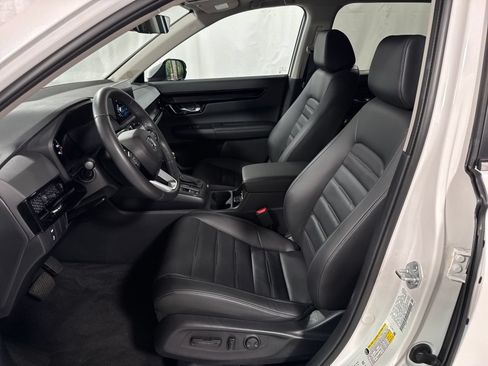 Used 2025 Honda CR-V EX-L image 3