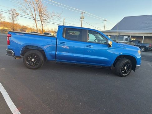 Used 2025 Chevrolet Silverado 1500 LT image 9