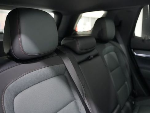 New 2026 GMC Terrain AT4 image 18