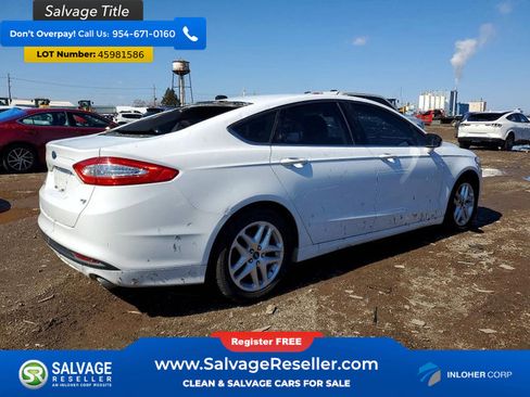 Used 2015 Ford Fusion SE image 4