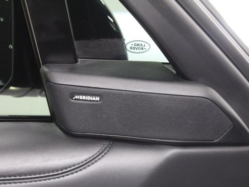 Used 2023 Land Rover Range Rover SE image 18