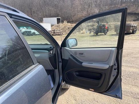 Used 2004 Toyota Highlander 2WD V6 image 30