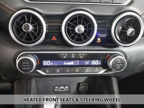 Used 2023 Nissan Sentra SR w/ SR Premium Package FWD image 8
