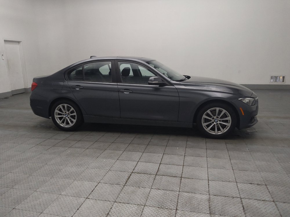 Used 2017 BMW 320i Sedan RWD image 11