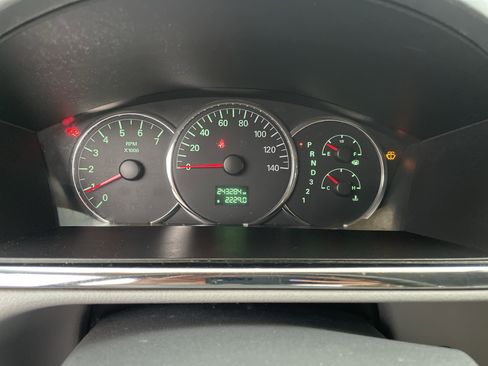 Used 2007 Buick LaCrosse CX image 10