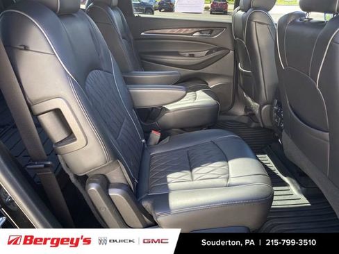 Certified 2022 Buick Enclave Avenir w/ Avenir Technology Package AWD/4WD image 31