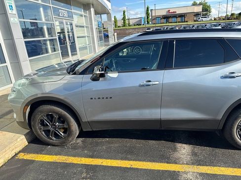 Used 2024 Chevrolet Blazer LT w/ Midnight/Sport Edition AWD/4WD image 6