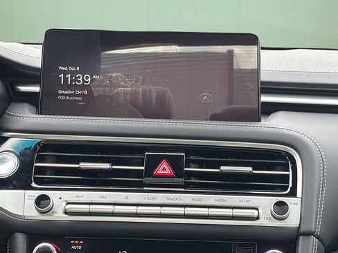 Certified 2025 Genesis G70 2.5T w/ Sport Prestige Package image 22