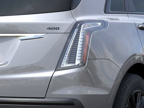 New 2026 Cadillac XT5 Sportv w/ LPO, Onyx Lite Package AWD/4WD image 12