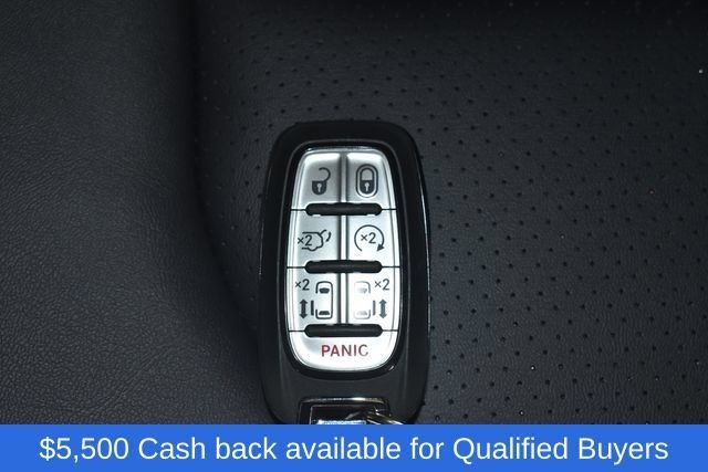 New 2026 Chrysler Pacifica Select FWD image 38