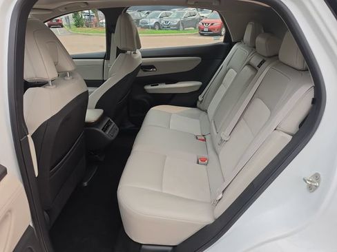 Used 2023 Nissan Ariya FWD image 22
