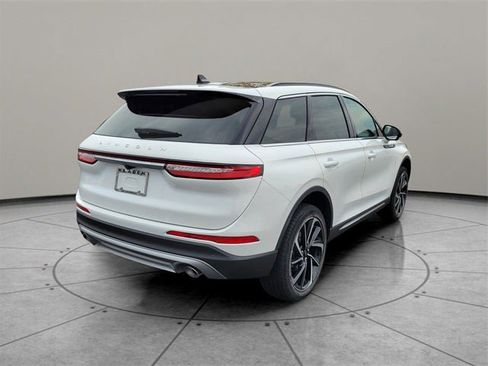 New 2026 Lincoln Corsair Reserve image 10