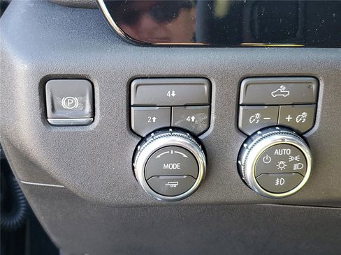 New 2026 GMC Sierra 2500 SLE w/ SLE Value Package; image 21