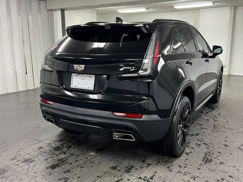 Certified 2022 Cadillac XT4 Sport w/ Enhanced Visibility Package image 5
