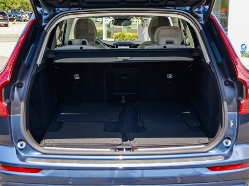 Used 2024 Volvo XC60 B5 Plus w/ Protection Package Premier image 31