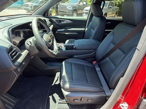 New 2026 Chevrolet Traverse LT w/ Driver Confidence Package AWD/4WD image 14