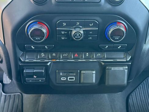 Used 2019 Chevrolet Silverado 1500 LT w/ All-Star Edition AWD/4WD image 19