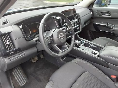 Used 2025 Nissan Pathfinder SV AWD/4WD image 24