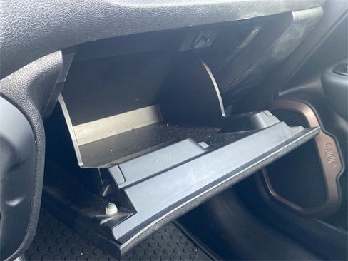 Used 2023 Jeep Renegade Latitude image 30