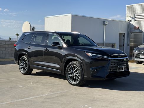 New 2026 Lexus TX 350 AWD image 2