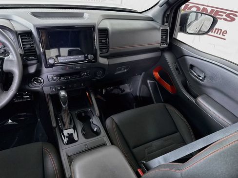 Used 2022 Nissan Frontier PRO-4X AWD/4WD image 26