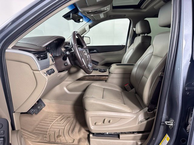 Used 2020 GMC Yukon XL SLT w/ Open Road Package AWD/4WD image 11