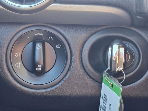 Used 2005 Porsche Boxster RWD image 30