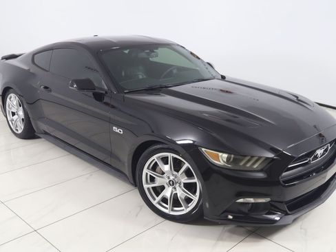 Used 2015 Ford Mustang GT Premium w/ Equipment Group 401A RWD image 16