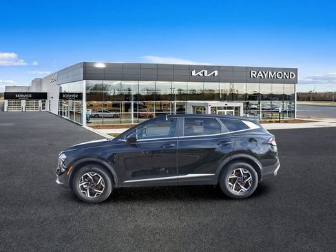 Used 2023 Kia Sportage LX AWD/4WD image 6