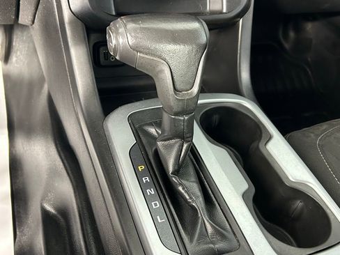 Used 2020 Chevrolet Colorado LT w/ Safety Package AWD/4WD image 9
