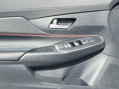New 2026 Nissan Sentra SR image 6